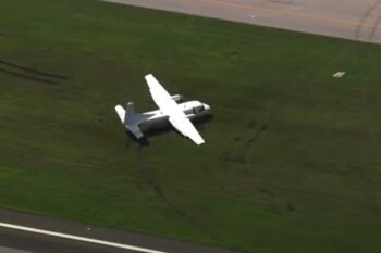 Mistério no ar ao saltar de um avião em pleno ar